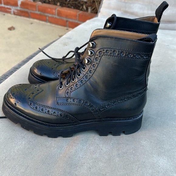 Grenson boot in mint condition size 10 in US size